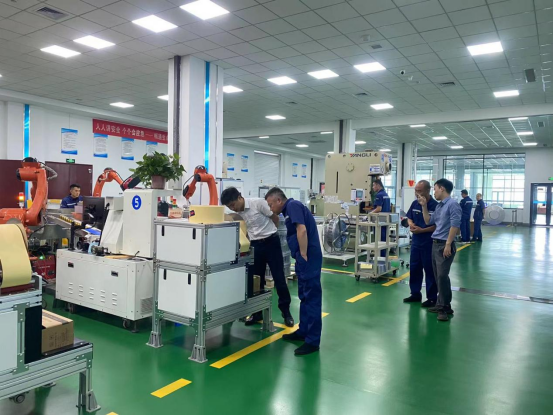 1720595728331086.png 攜手共促機(jī)動車號牌反光膜質(zhì)量提升776.png